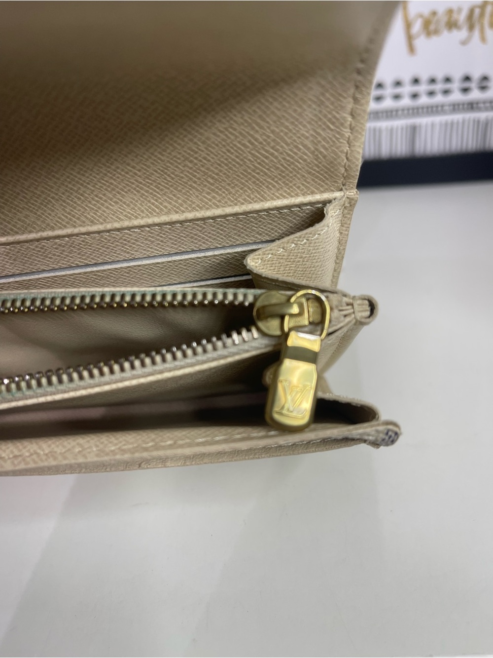 Louis Vuitton Damier Azur Canvas Sarah Wallet - Picture 8 of 10